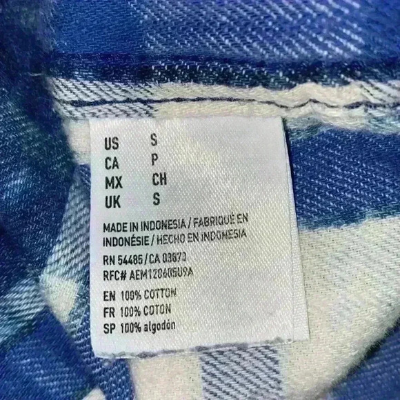 Women’s American Eagle Boyfriend Fit flannel size small - Picture 4 of 5
